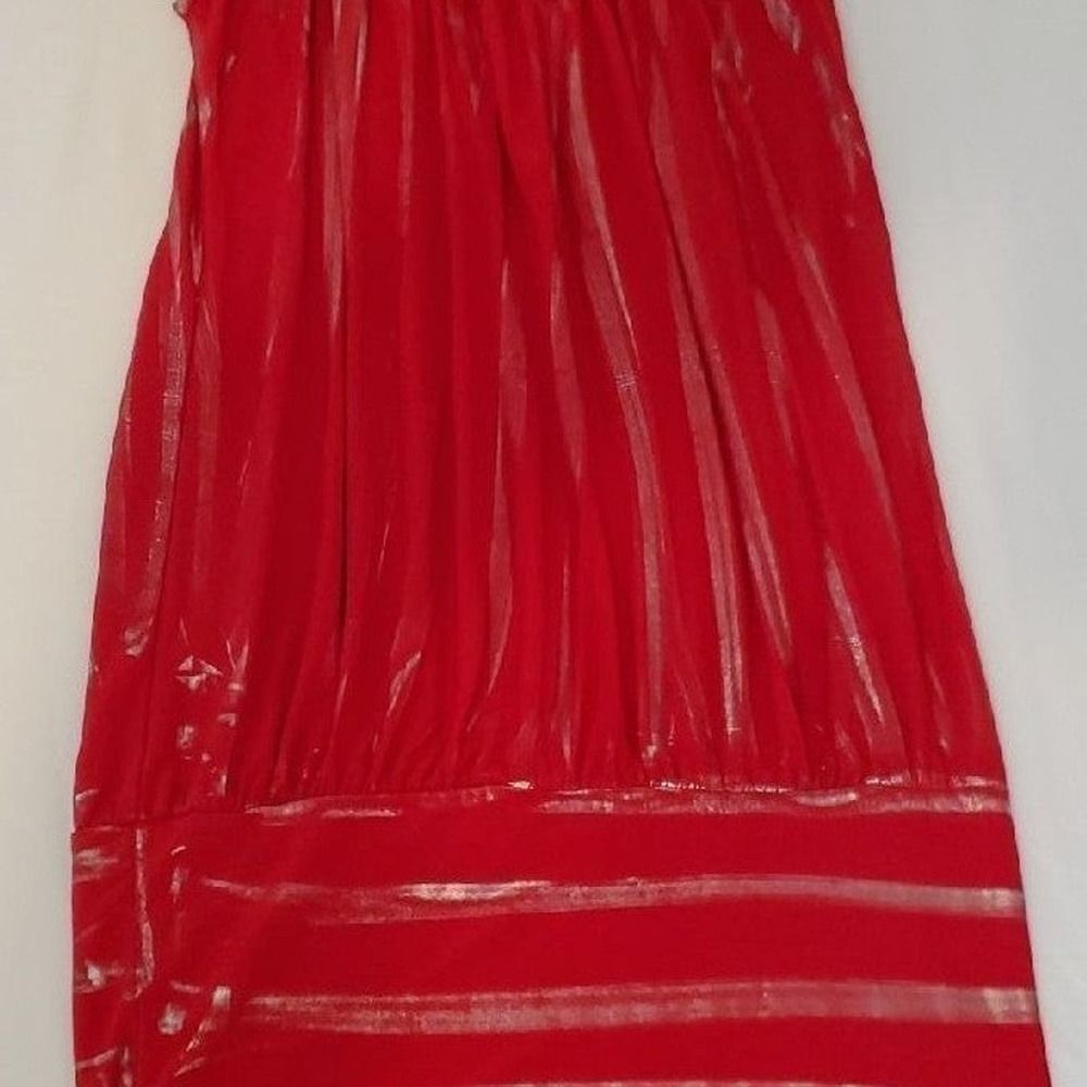 Red long shirt/short dress with details